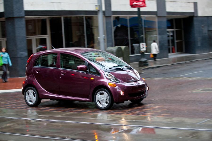  Mitsubishi i-MiEV 2012 года  (US) (фото 89 из 234)